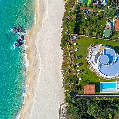Hotel Escargot Luxury In