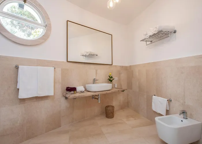 Hotel Escargot Luxury In